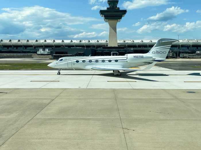 Contending with the Global 5500 is the Gulfstream G500, one of the American manufacturer