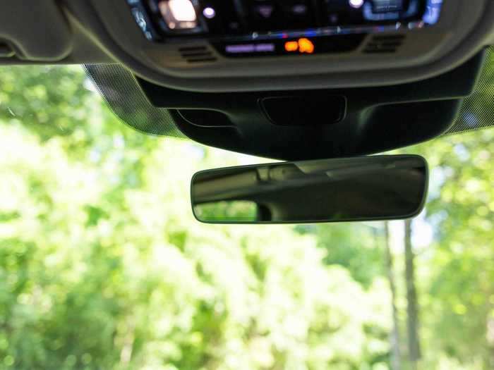 The bezel-free rear-view mirror gives things a modern feel.