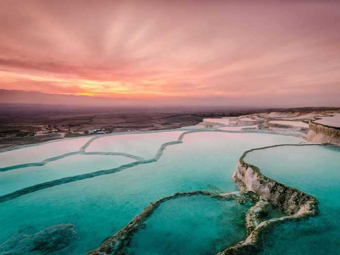  TURKEY: Natural minter al springs in Pamukkale 