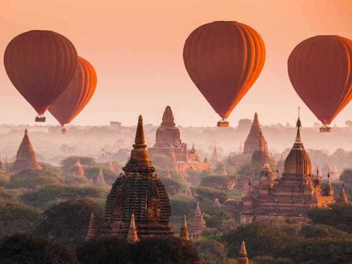 MYANMAR: Ancient city of Bagan