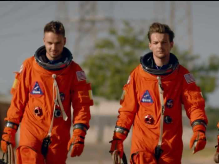 9. "Drag Me Down" (2015)