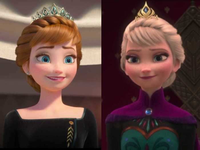 When Anna is revealed as the queen of Arendelle, her hairstyle perfectly mirrors Elsa