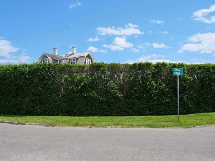 Many multimillion-dollar homes were kept out of sight of prying eyes by towering hedges.