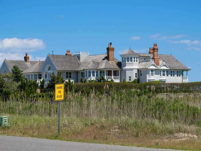 I found that the homes on Meadow Lane are a mix of architectural styles.