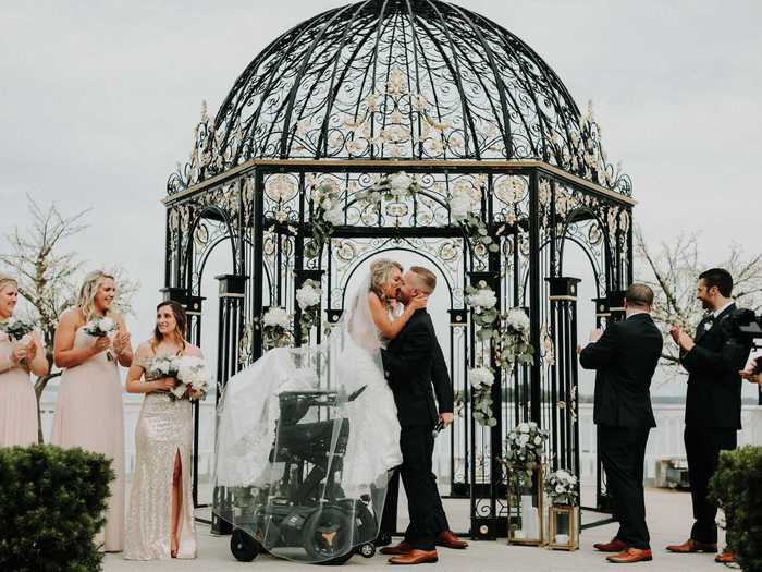 The Higgins were married at the Surf Club on the Sound in New Rochelle, New York.