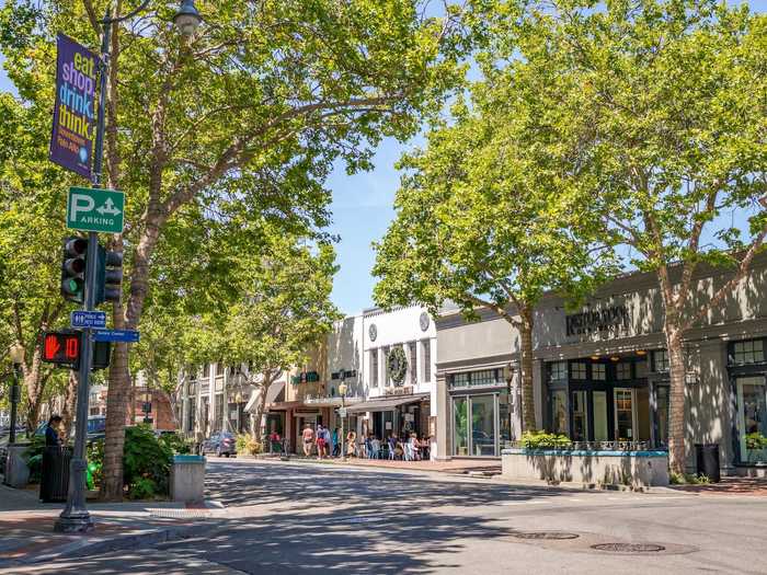 3. Palo Alto, California (94301)