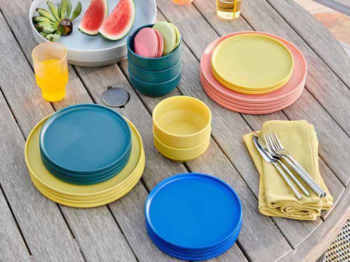 Reusable plates