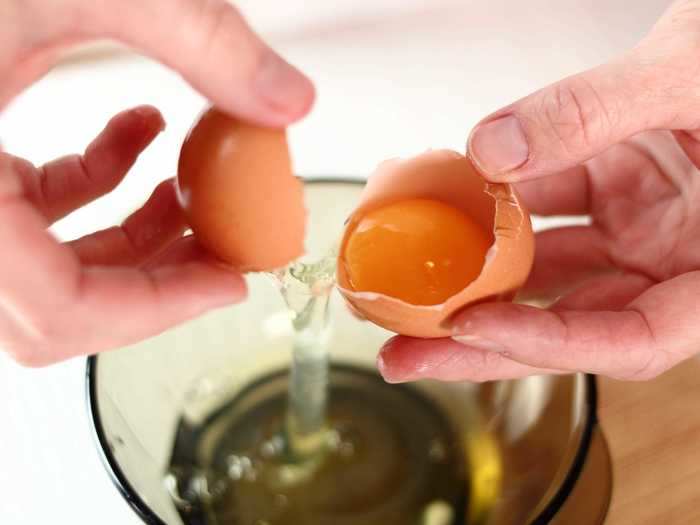 No matter what date is on the carton, you can use eggs within three to five weeks of purchasing them.