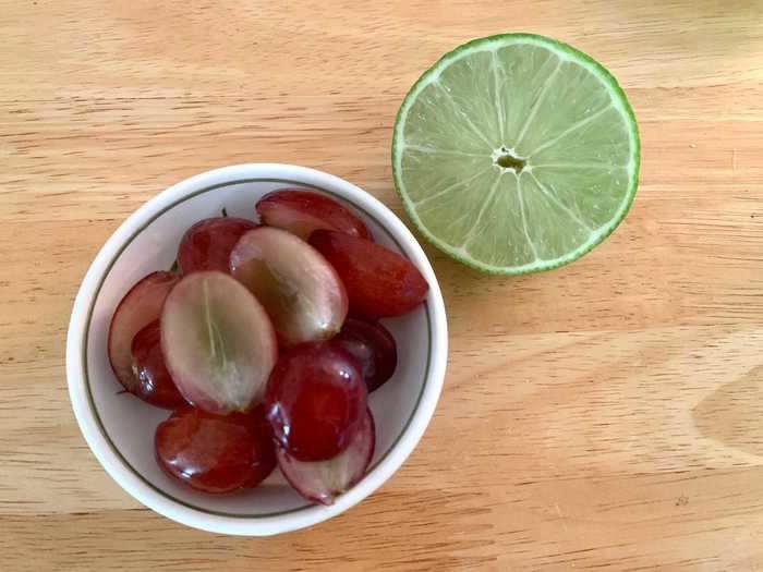 I was expecting green grapes to provide the best results, so I was surprised to find that red grapes and lime juice worked well together.