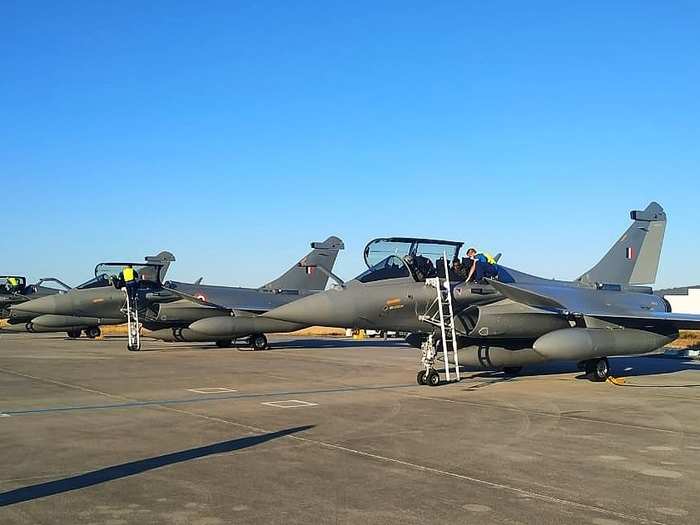Rafale can carry more weapons and fuel than J-20