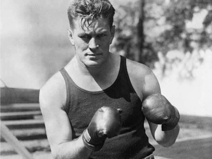 Future world heavyweight champion Gene Tunney boxed on behalf of the United States.