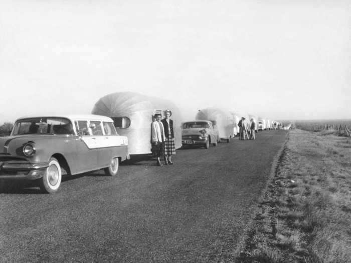 1930s and 1940s: The Airstream trailer laid the groundwork for future motorhomes.
