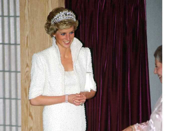 Princess Diana loved her pearls — and sometimes she wore them head-to-toe.