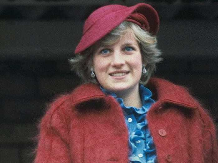 Princess Diana rocked some bold colors and fabrics while she was pregnant with Prince William.