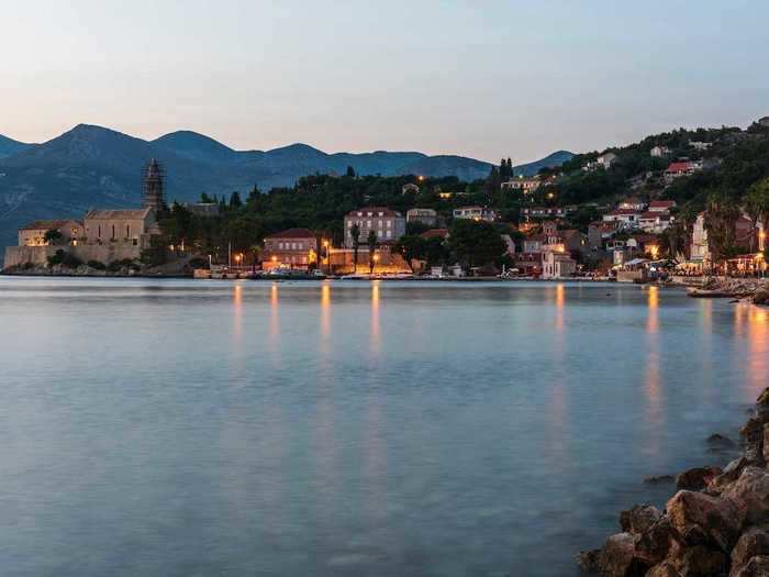 The car-free island has old villas, small palaces, chapels, and ancient farmhouses. It dates back to the Renaissance period and is accessible by ferry or private boat.