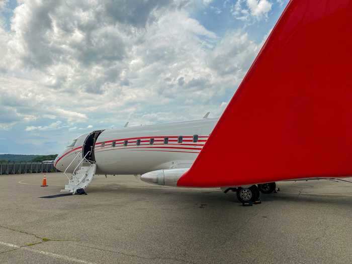 Tennessee-based Corporate Flight Management, also known as Contour Aviation, operates the aircraft, which XO just charters and markets on a per-seat basis.