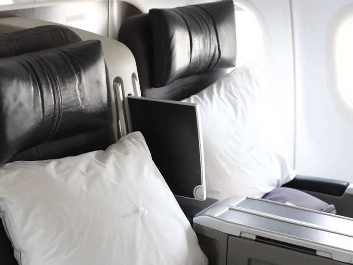 Though the standard in business class is now enclosed private suites which the A318 didn