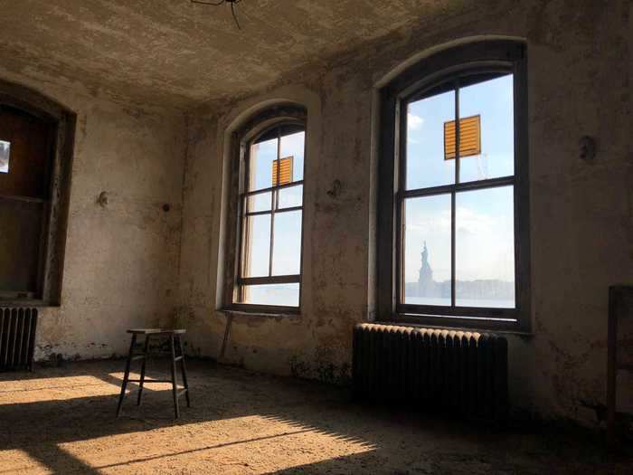 The most important feature was the windows. Since there was no real treatment for some of the diseases at the time, the only thing nurses and doctors could do was open the windows and let in fresh air.