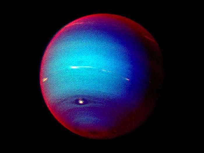 neptune voyager false color