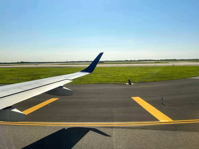 With a light load of passengers, we departed on-time and quickly taxied to the nearby runway with no other planes ahead of us.