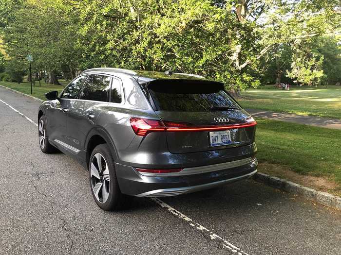 The rear end of an SUV is rarely an attractive thing, but Audi