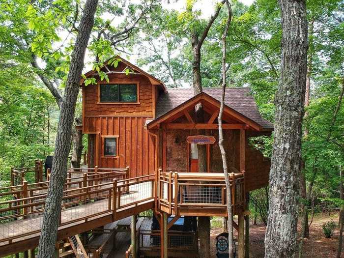 Three-story tree house in Blue Ridge, Georgia, $240