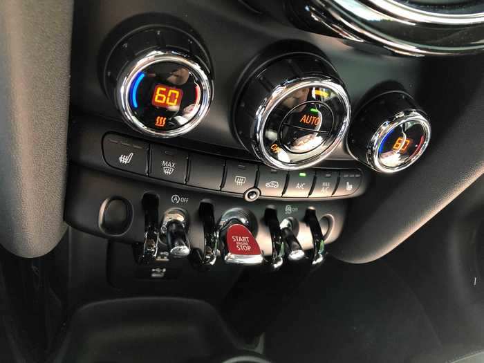 Otherwise, the climate controls are straightforward, and the switchgear is carried over from several previous generations of MINIs.