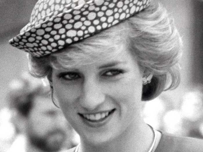 Princess Diana wore them on a trip to Canada in 1986.