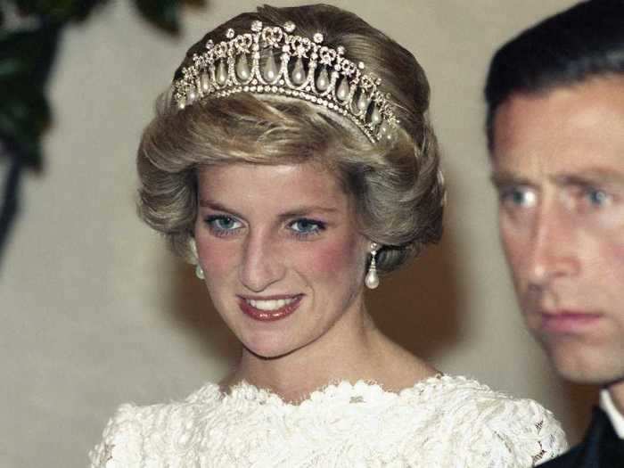 The tiara was given to Princess Diana as a wedding present from the queen.