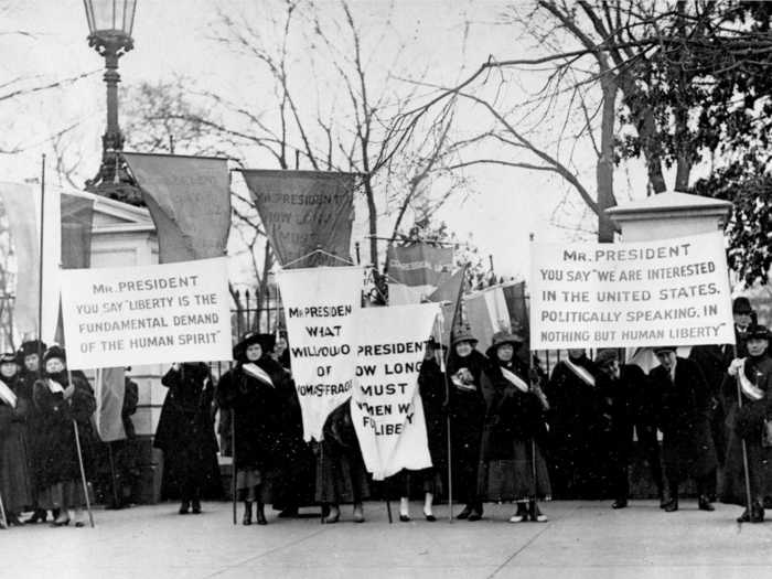 In 1917, suffragists from New York picketed outside the White House.