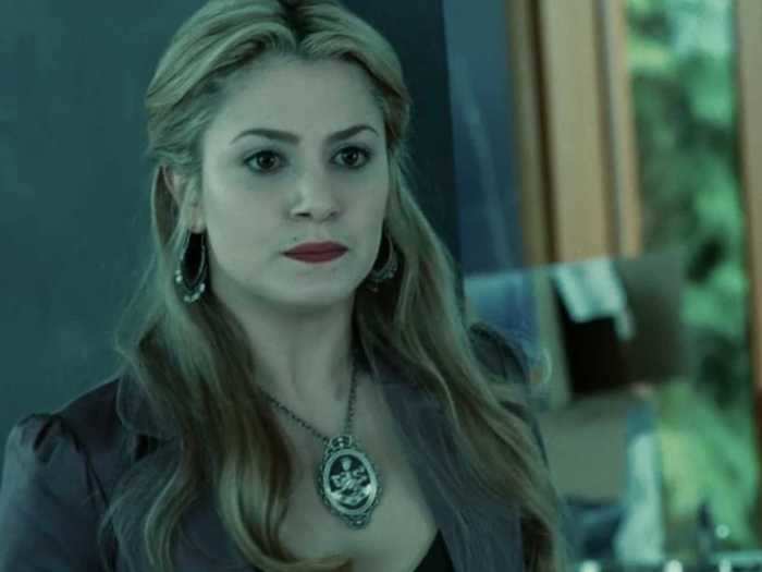 Rosalie is annoyed and jealous of Bella partly because Edward finds her attractive.