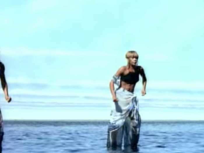 1995: "Waterfalls" — TLC