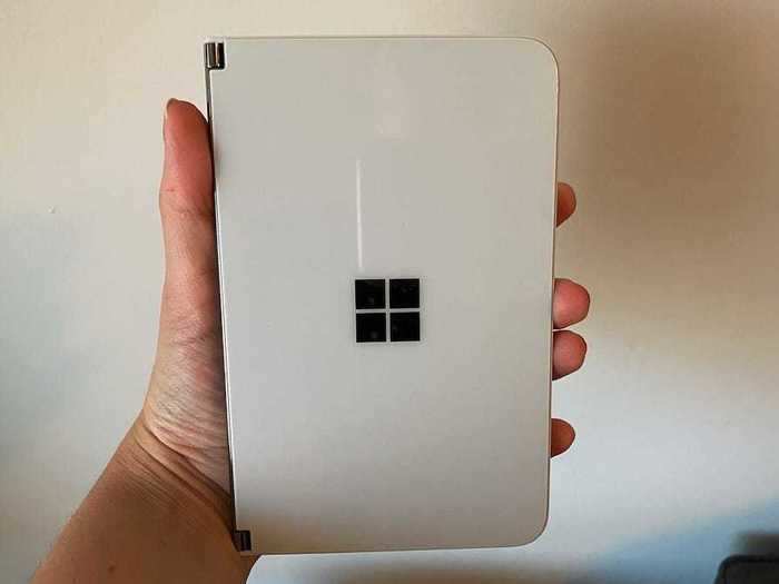 The Surface Duo measures 93.3 millimeters wide, or about 3.7 inches, making it feel a bit big for one hand. That