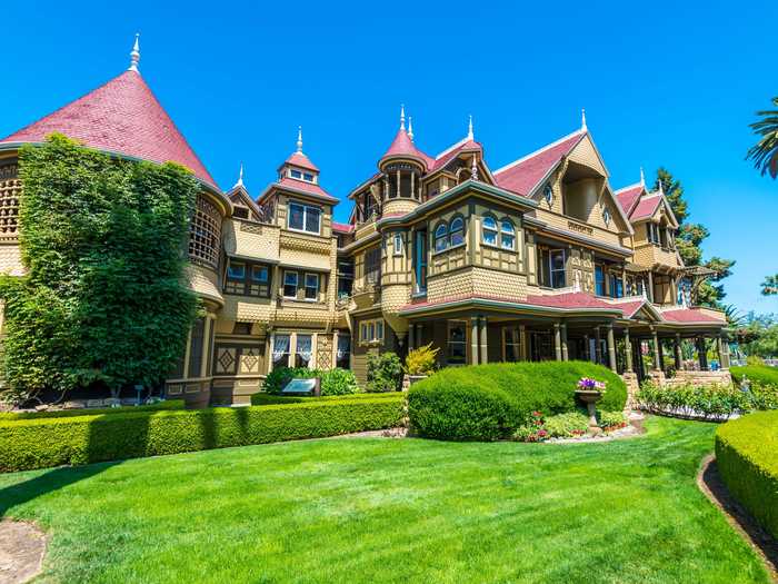 In its heyday, the home stood seven-stories tall. Today, after the 1906 earthquake badly damaged it, it