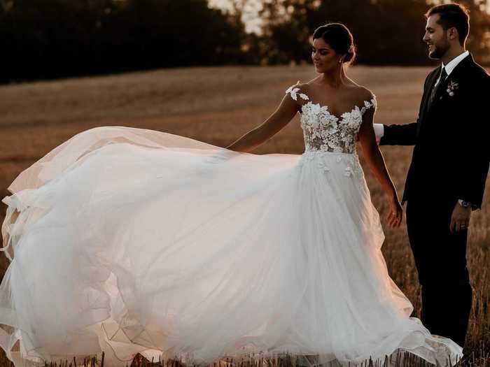 She also encouraged brides to think of the comfort of their wedding dresses.