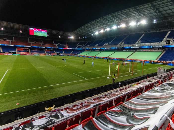 The Red Bulls resumed matches August 20, playing in front of an empty arena.