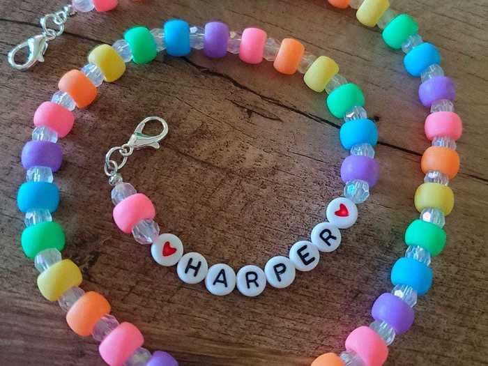 A colorful chain for kids