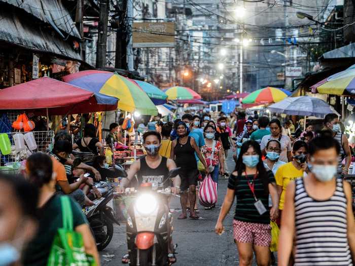 7. Manilla, Philippines. Population density: 14,400 people per square kilometer