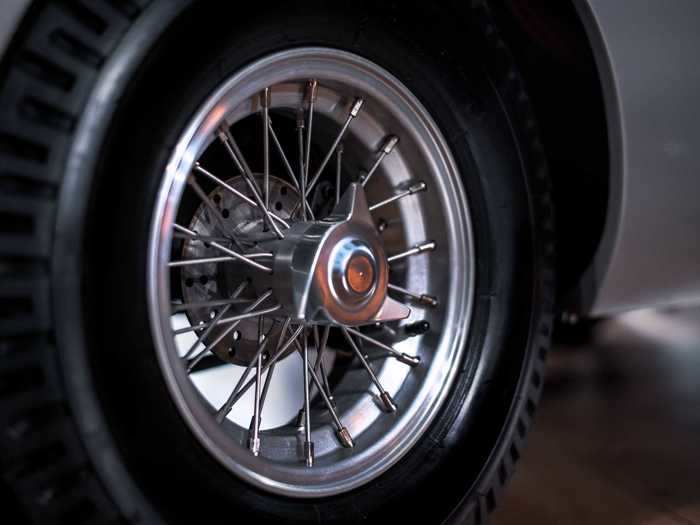 The DB5 Junior rides on 10-inch wheels and features disc brakes all around.