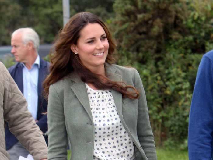 In August 2013, she wore a printed Zara top to watch the Ring of Fire ultra marathon race in Anglesey, UK.