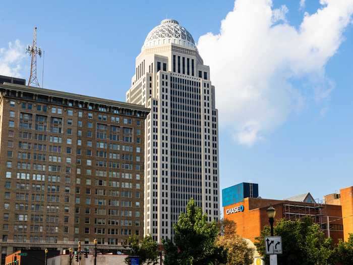 26. 400 West Market in Louisville, Kentucky, is 549 feet tall.