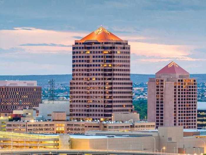 37. Albuquerque Plaza in Albuquerque, New Mexico, is 351 feet tall.