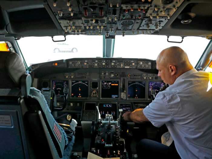 Pilots would take the Boeing 737 where no El Al aircraft has gone before over formerly restricted airspace for the Israeli airline.