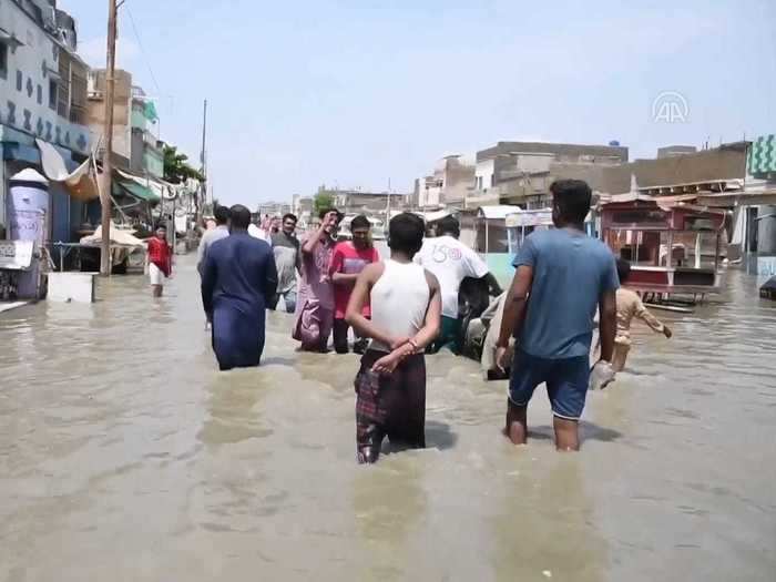 Then, after months of extreme heat, Kunri and other parts of Pakistan saw the worst monsoon rains in 90 years in August.