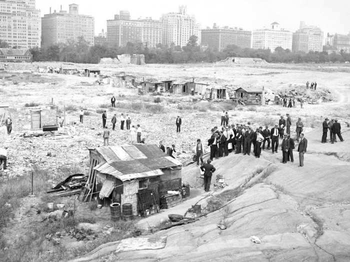 The structures, mostly temporary and in a state of disrepair, were not welcomed by the law. In December 1930, New York City police arrested several men who they discovered living in a tunnel below the drained reservoir.