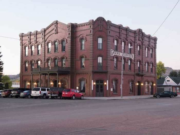 MONTANA: Grand Union Hotel, Fort Benton