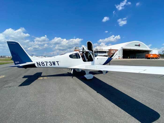 Both models can fly at altitudes up to 17,500 feet with the newer SR-22 model cruising at over 200 miles per hour.