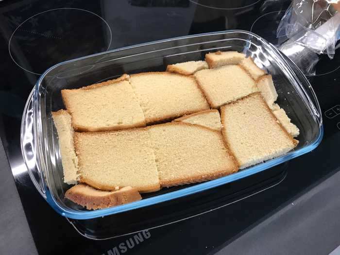 Lacking a pretty glass serving bowl, I made do with this dish. The recipe calls for a layer of pound cake, but here in the UK that isn