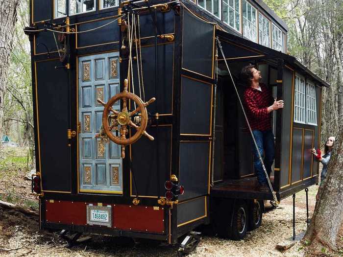 But the design itself was challenging: Their 12.5-foot-by-8.5-foot tiny house expands to 15.5 feet by 15 feet when parked. It can be expanded by using a series of block and tackle pulleys, a ship