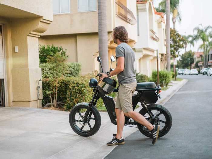 The HyperScrambler 2 rides on puncture-resistant tires.